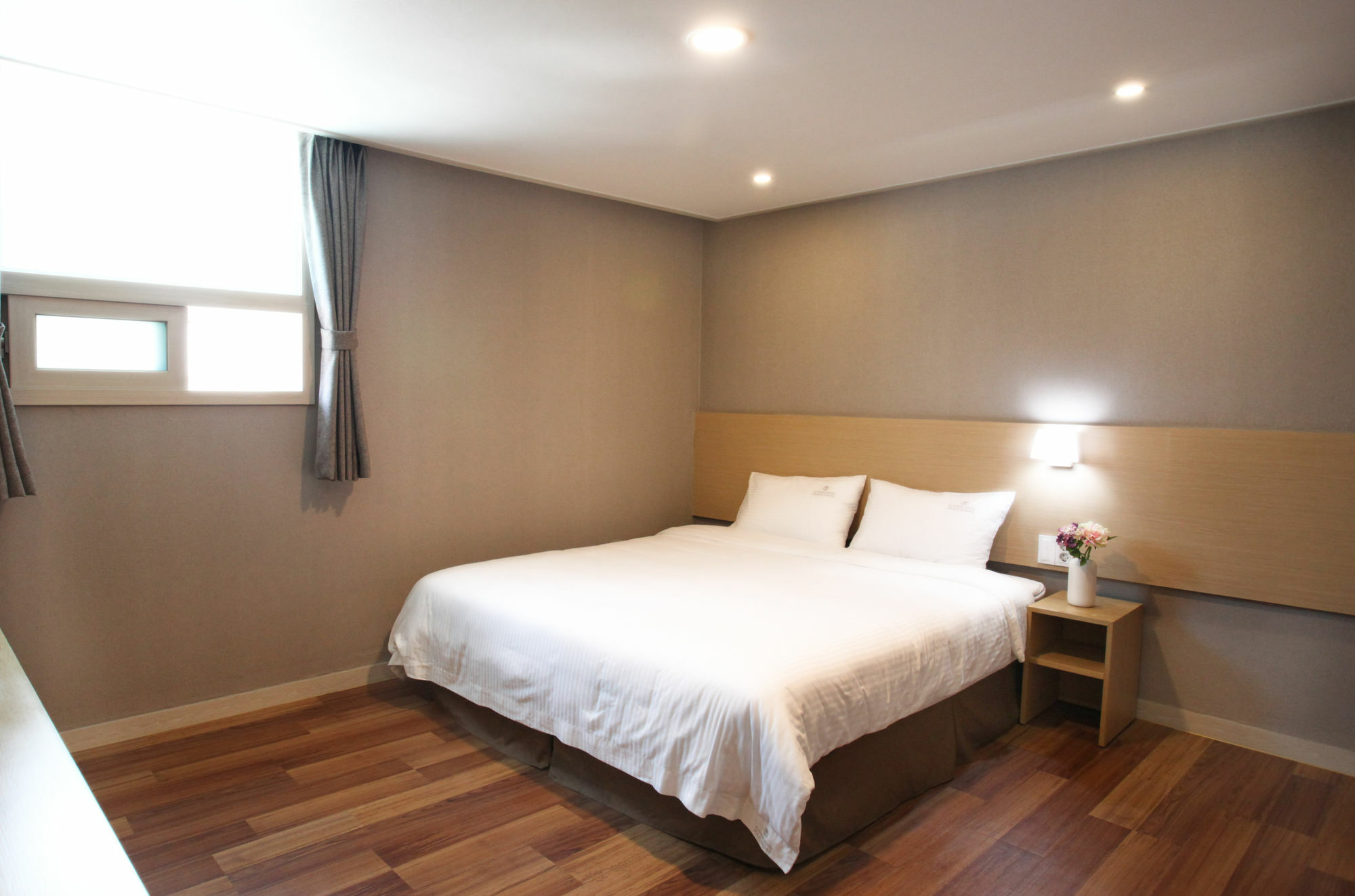 Business Hotel Haeundae S Busan Exteriör bild